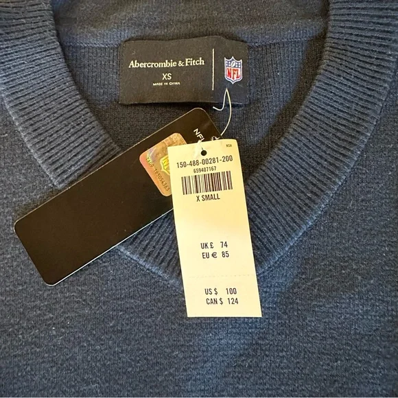 Abercrombie & Fitch Women's Navy V-Neck Sweater Chicago Bears - Picture 5 of 6